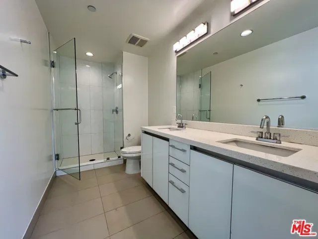 11715 W Bellagio Road 204, Los Angeles, California 90049