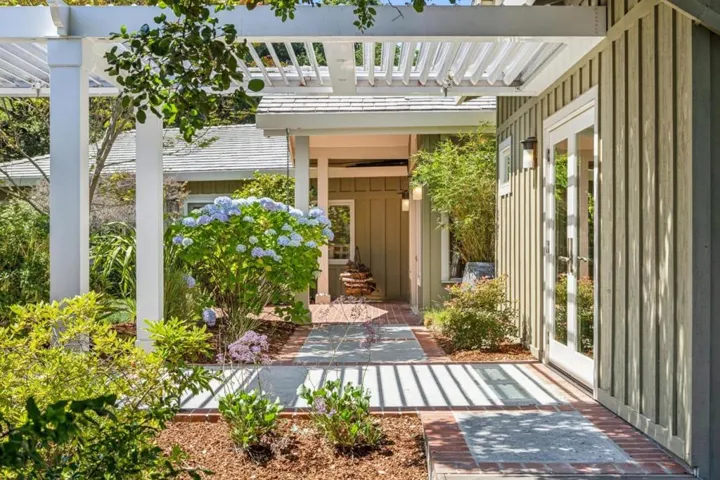 11270 Page Mill Road, Los Altos Hills, California 94022