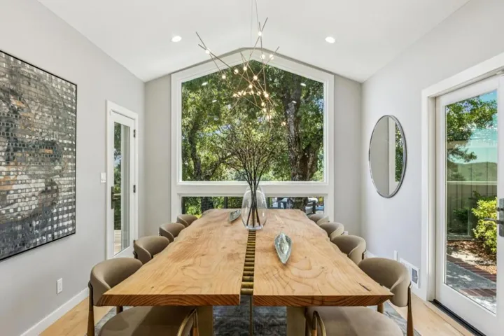 11270 Page Mill Road, Los Altos Hills, California 94022