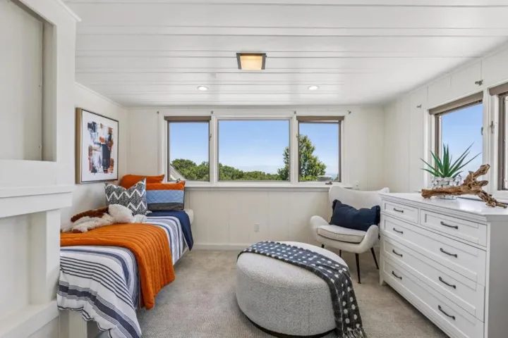 11270 Page Mill Road, Los Altos Hills, California 94022