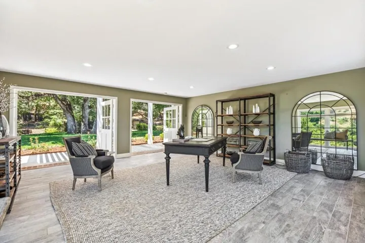 11270 Page Mill Road, Los Altos Hills, California 94022