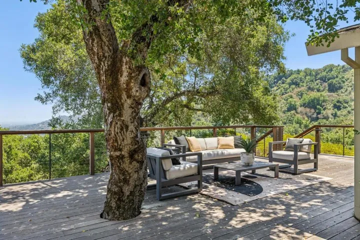 11270 Page Mill Road, Los Altos Hills, California 94022