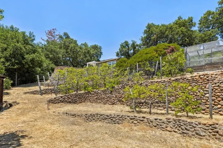 11270 Page Mill Road, Los Altos Hills, California 94022