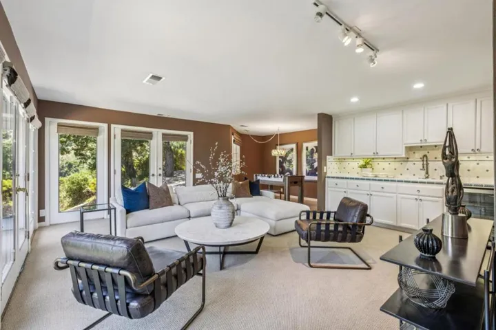 11270 Page Mill Road, Los Altos Hills, California 94022