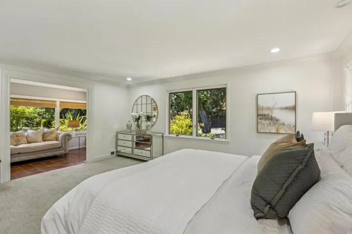 11270 Page Mill Road, Los Altos Hills, California 94022