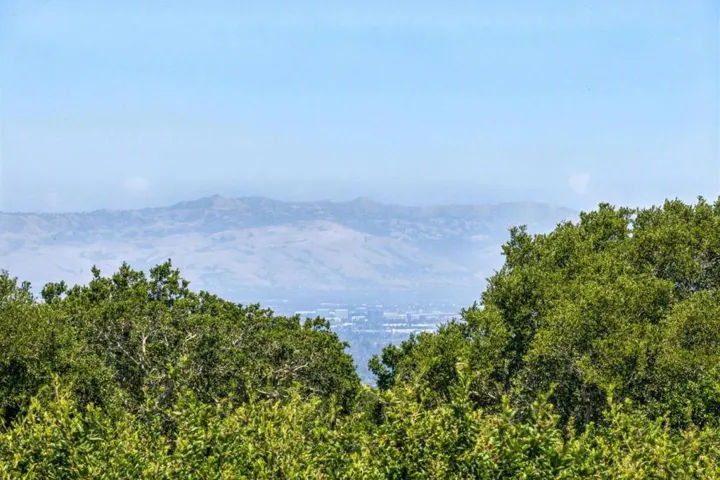 11270 Page Mill Road, Los Altos Hills, California 94022