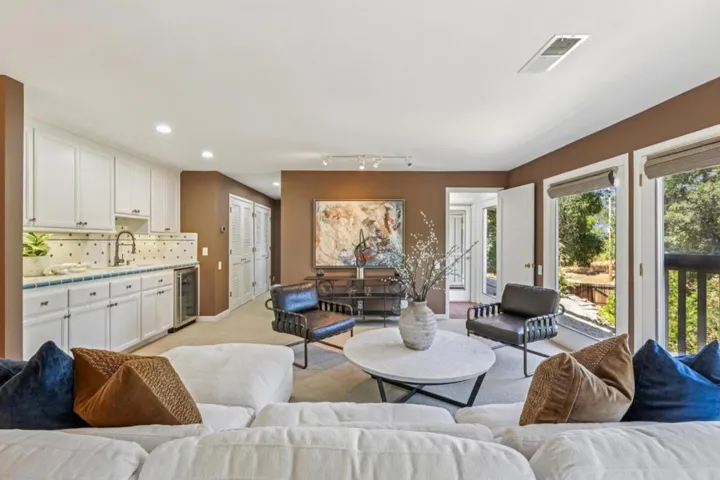 11270 Page Mill Road, Los Altos Hills, California 94022