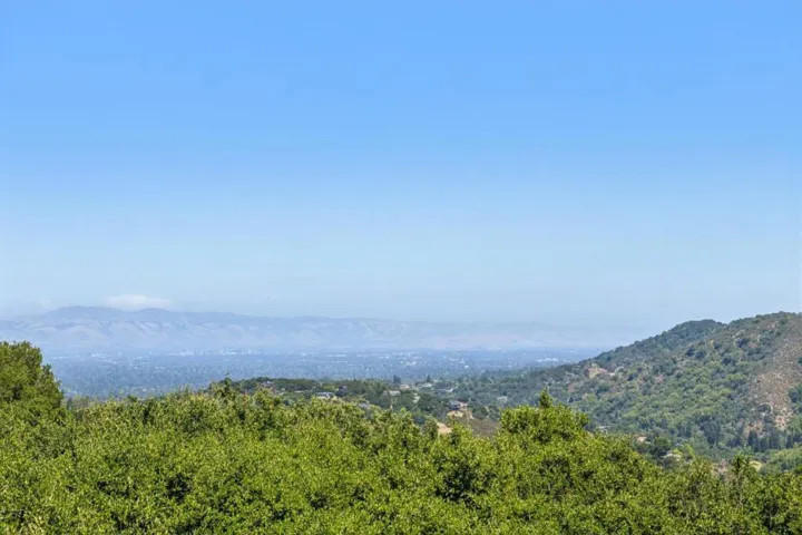 11270 Page Mill Road, Los Altos Hills, California 94022