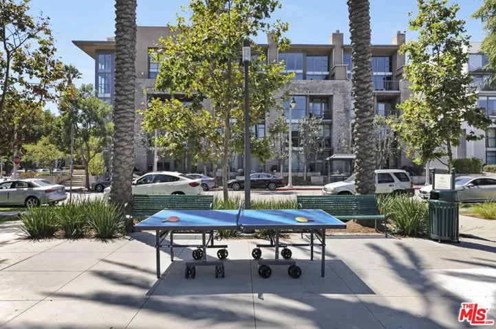 13045 Pacific Promenade 305, Playa Vista, California 90094