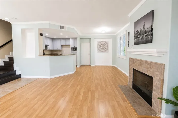 3121 160 Ball Road, Anaheim, California 92804
