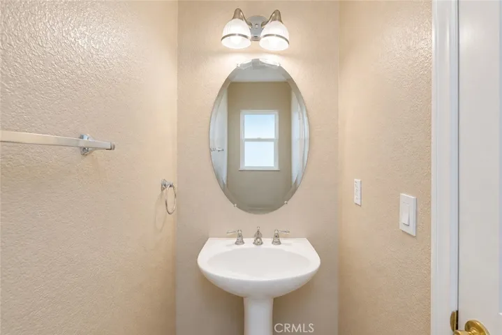 3121 160 Ball Road, Anaheim, California 92804