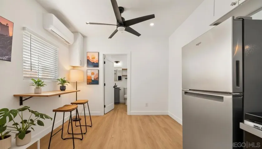 1020 22 15th, San Diego, California 91932