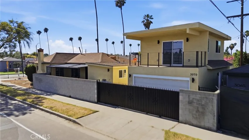 3892 Cherrywood Avenue, Leimert Park, California 90008