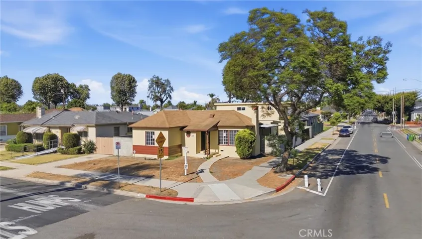 3892 Cherrywood Avenue, Leimert Park, California 90008