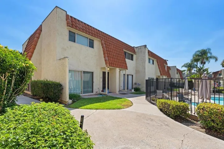5580 Lake Park Way 21, La Mesa, California 91942