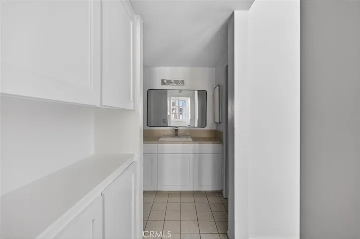 4441 Woodman Avenue 107, Sherman Oaks, California 91423