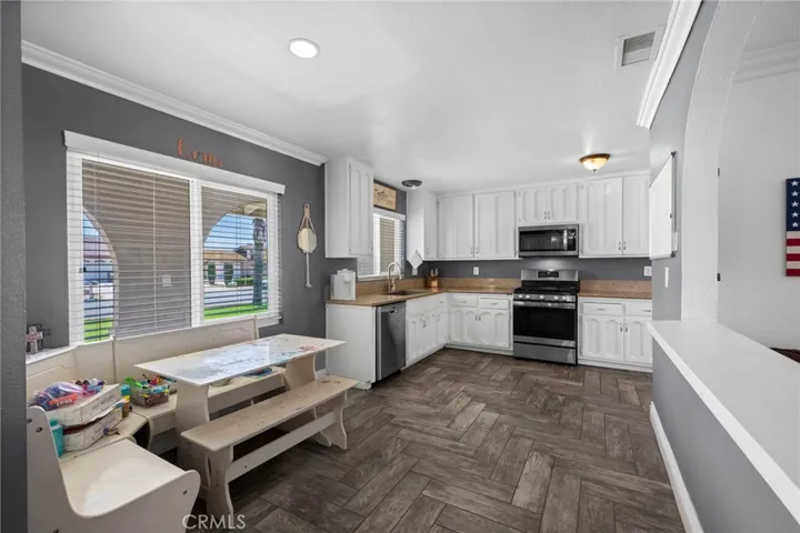 5361 Capella Court, Jurupa Valley, California 91752