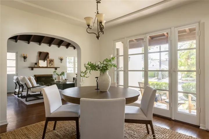 730 N Hill Avenue, Pasadena, California 91104