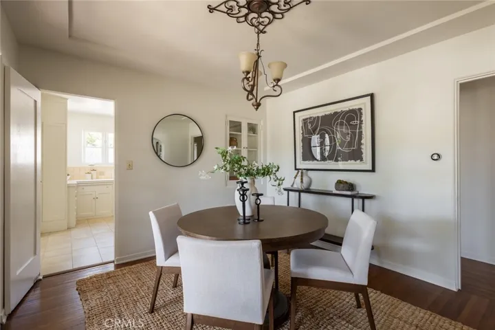 730 N Hill Avenue, Pasadena, California 91104