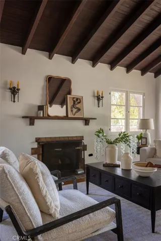 730 N Hill Avenue, Pasadena, California 91104