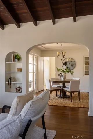 730 N Hill Avenue, Pasadena, California 91104