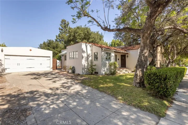 730 N Hill Avenue, Pasadena, California 91104