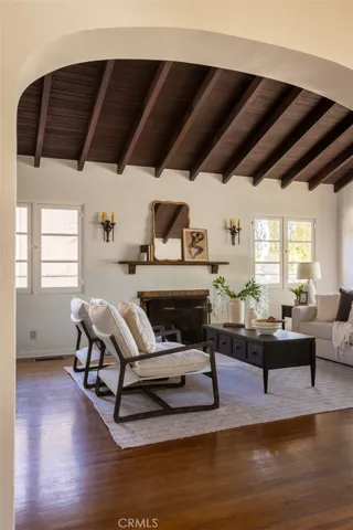 730 N Hill Avenue, Pasadena, California 91104