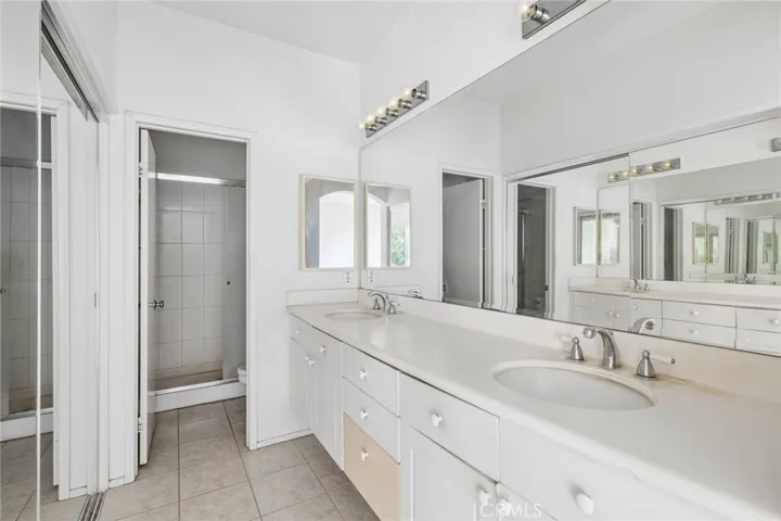 Primary Owners bedroom ensuite Bathroom