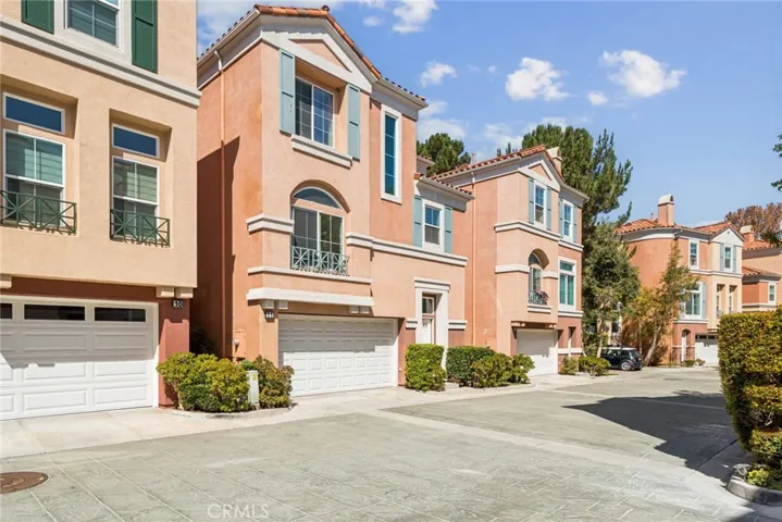 11 Medici Aisle, Irvine, California 92606