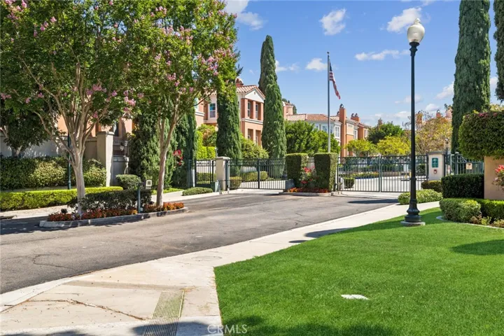11 Medici Aisle, Irvine, California 92606