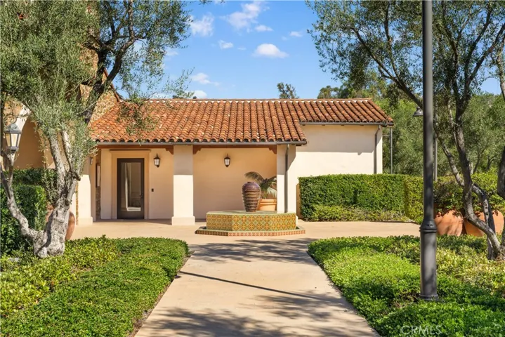 129 Coldwater, Irvine, California 92602