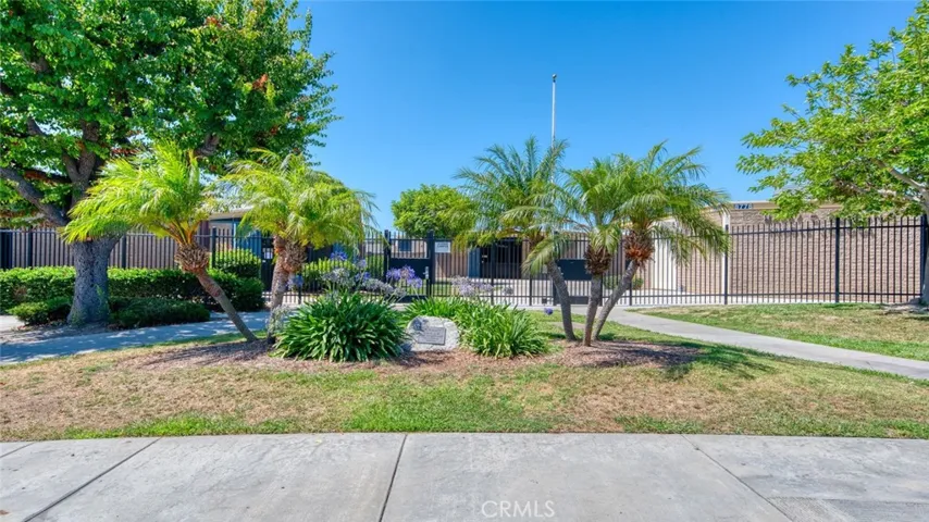 Walking distance to neighborhood school.