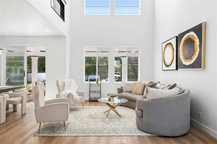 Living Room Opens to the Pool