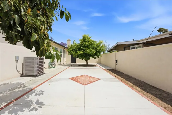 Side yard