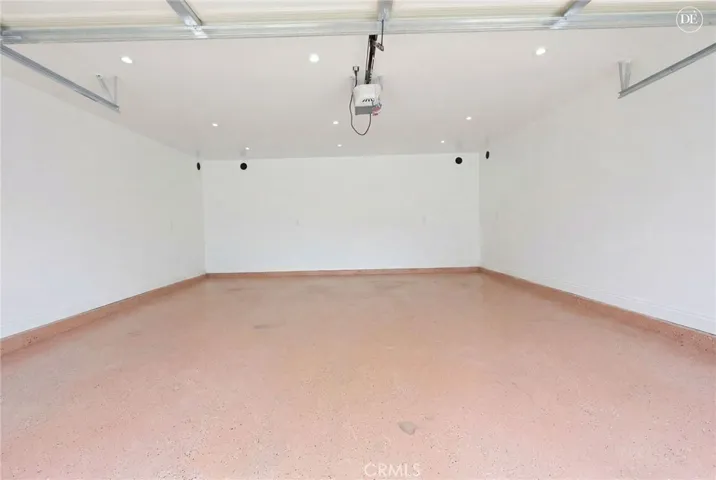 2 Car Garage