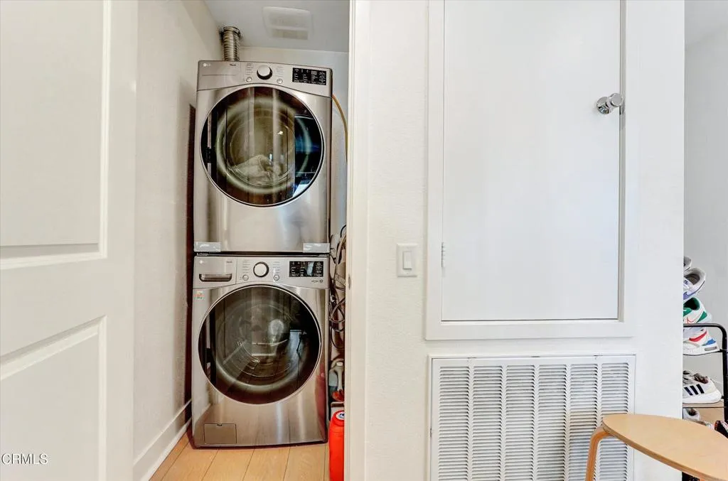28-27406 N Merlin Pl #202-28