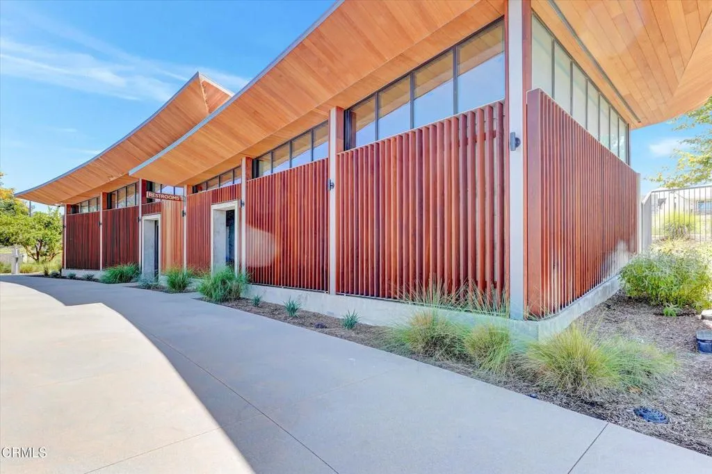 39-27406 N Merlin Pl #202-39