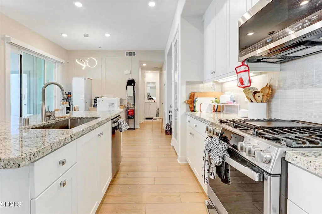 07-27406 N Merlin Pl #202-7