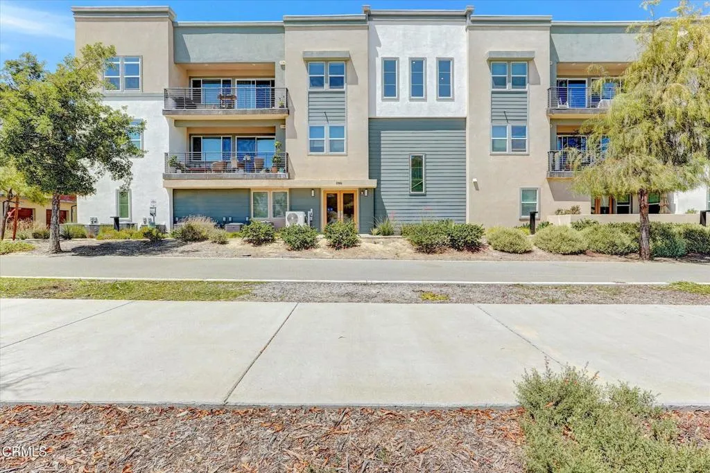 32-27406 N Merlin Pl #202-32