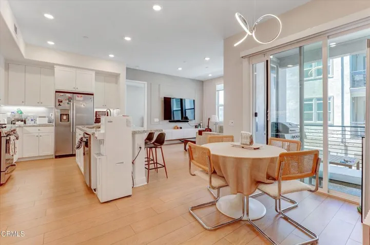 03-27406 N Merlin Pl #202-3