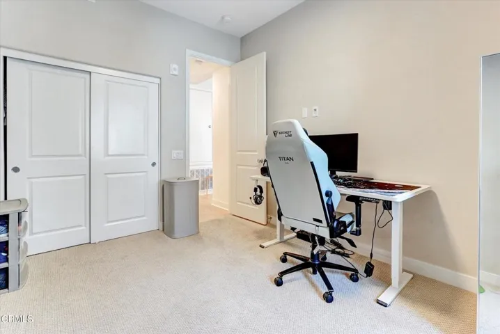 17-27406 N Merlin Pl #202-17
