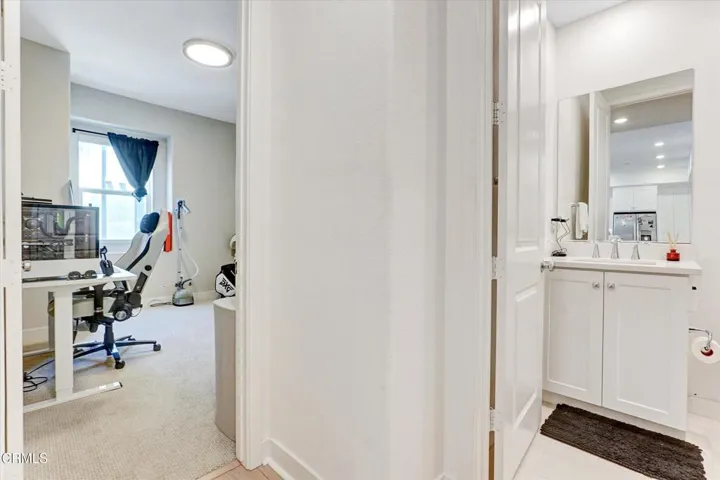 18-27406 N Merlin Pl #202-18