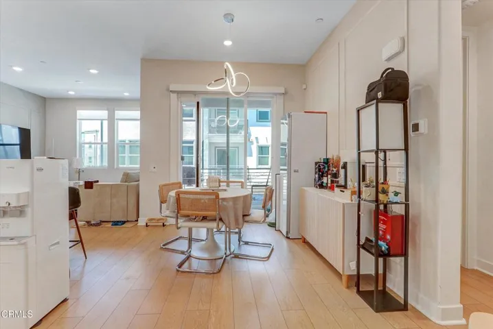 02-27406 N Merlin Pl #202-2