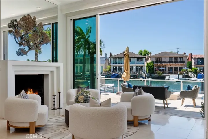 701 Bayside Drive, Newport Beach, California 92660