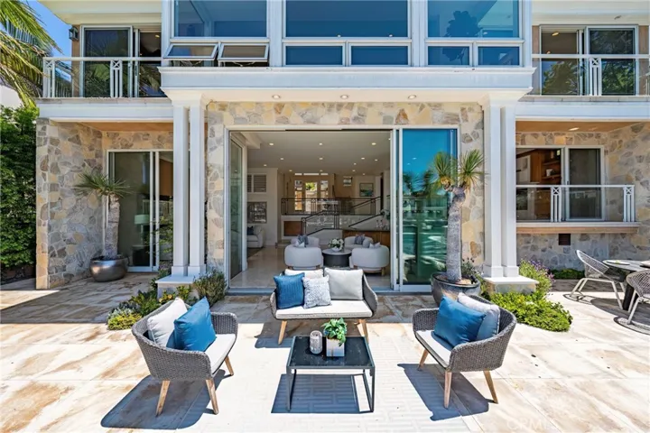 701 Bayside Drive, Newport Beach, California 92660