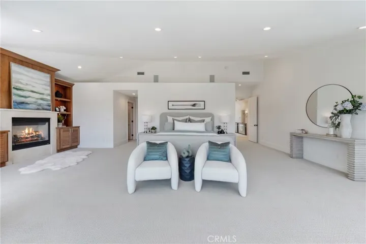 701 Bayside Drive, Newport Beach, California 92660