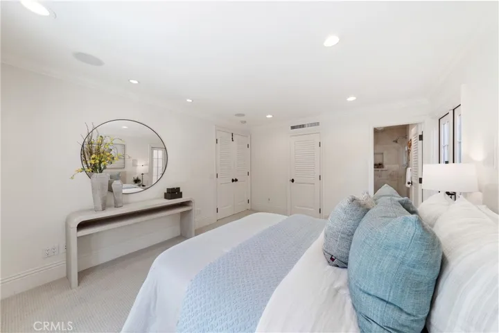 701 Bayside Drive, Newport Beach, California 92660