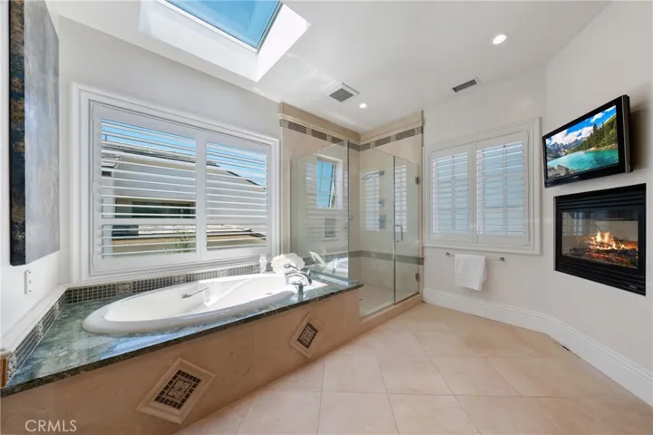 701 Bayside Drive, Newport Beach, California 92660
