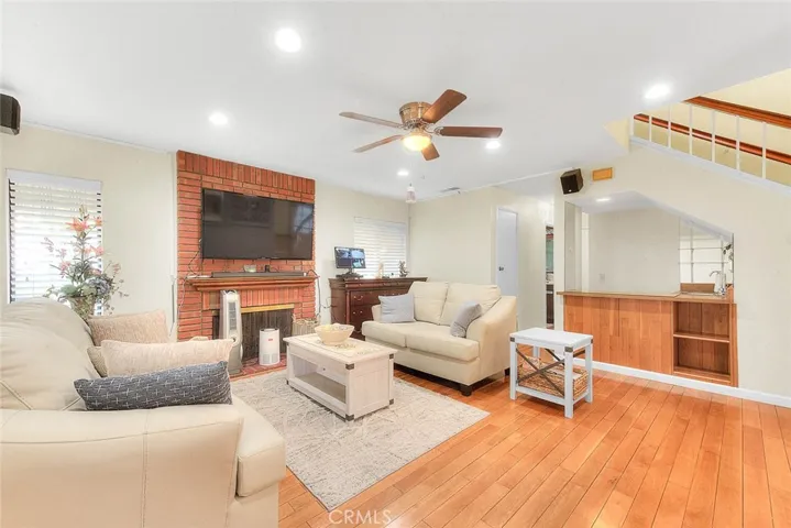 16 Sunset Ridge, Pomona, California 91766