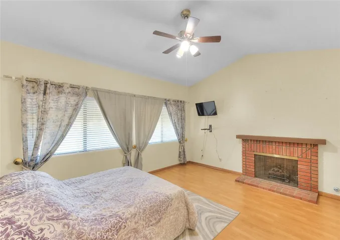 16 Sunset Ridge, Pomona, California 91766